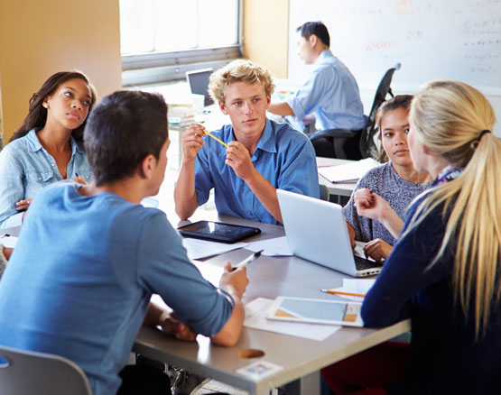 Group of students having a discussion.